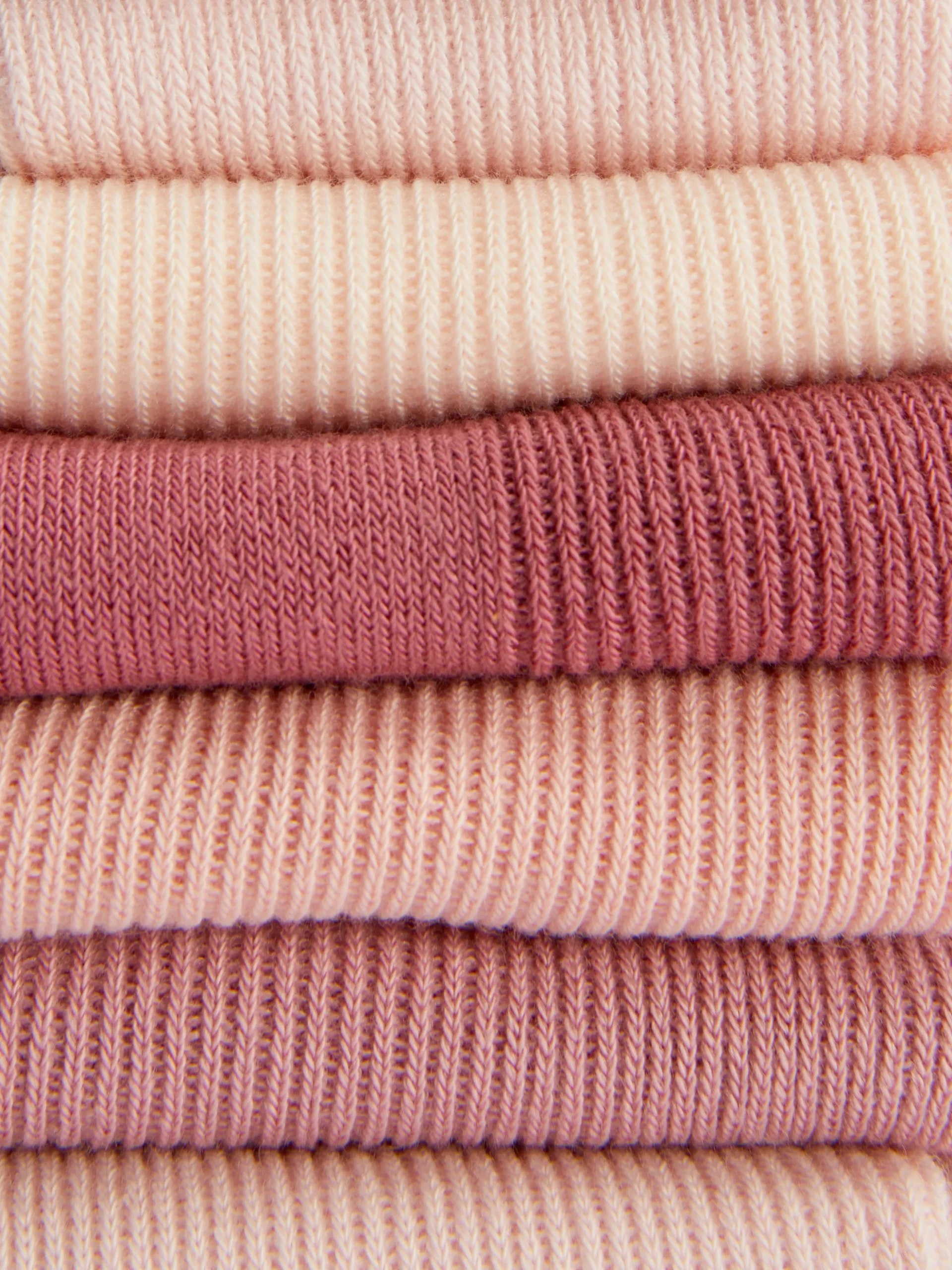 5 Pares De Calcetines Altos En Distintos Tonos