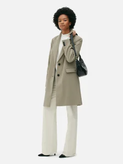 Abrigo Con Botonadura Sencilla