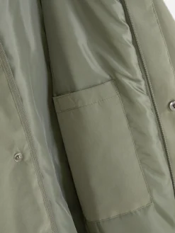 Abrigo Corto Acolchado