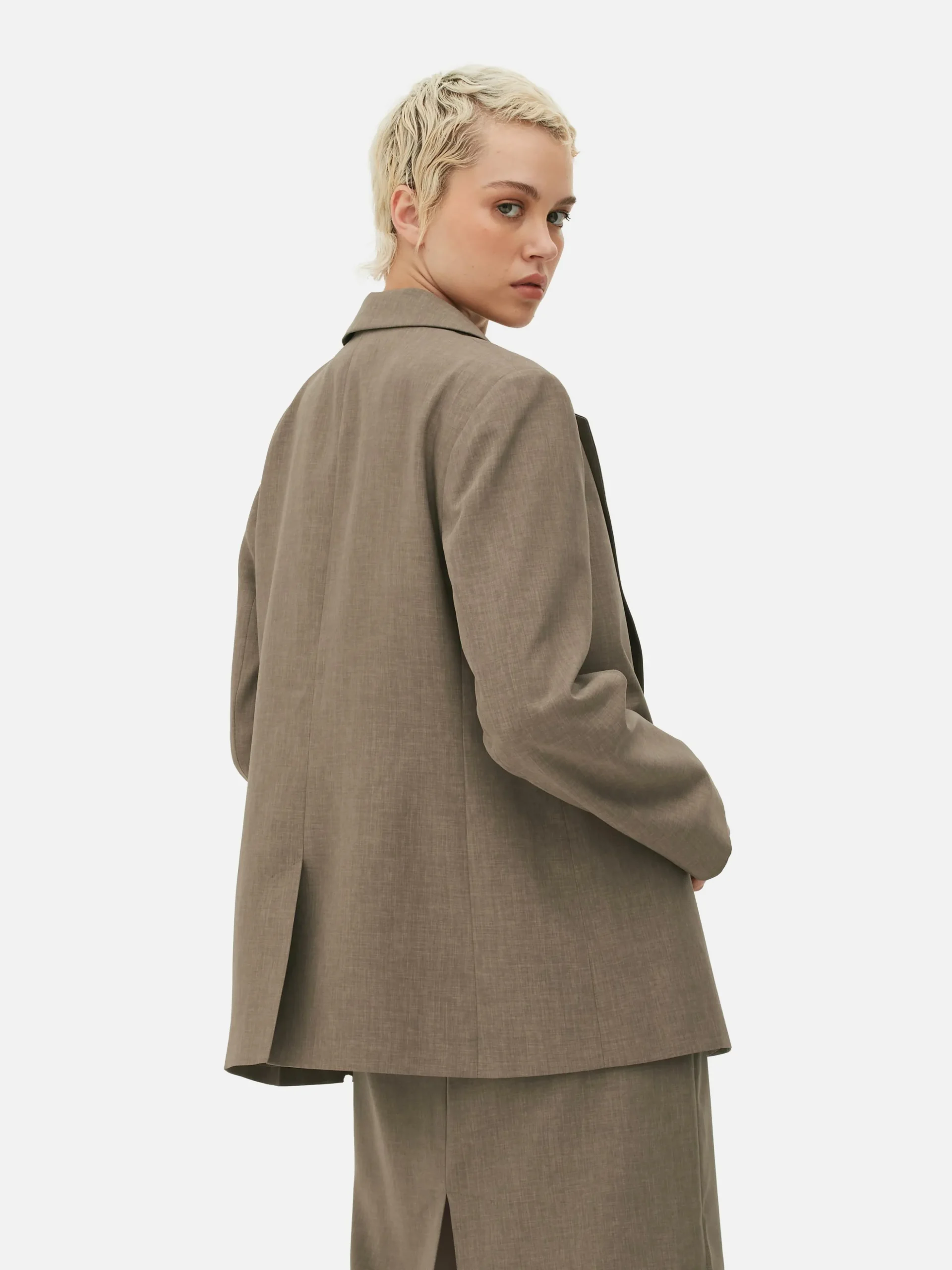 Americana Extragrande Con Botonadura Sencilla