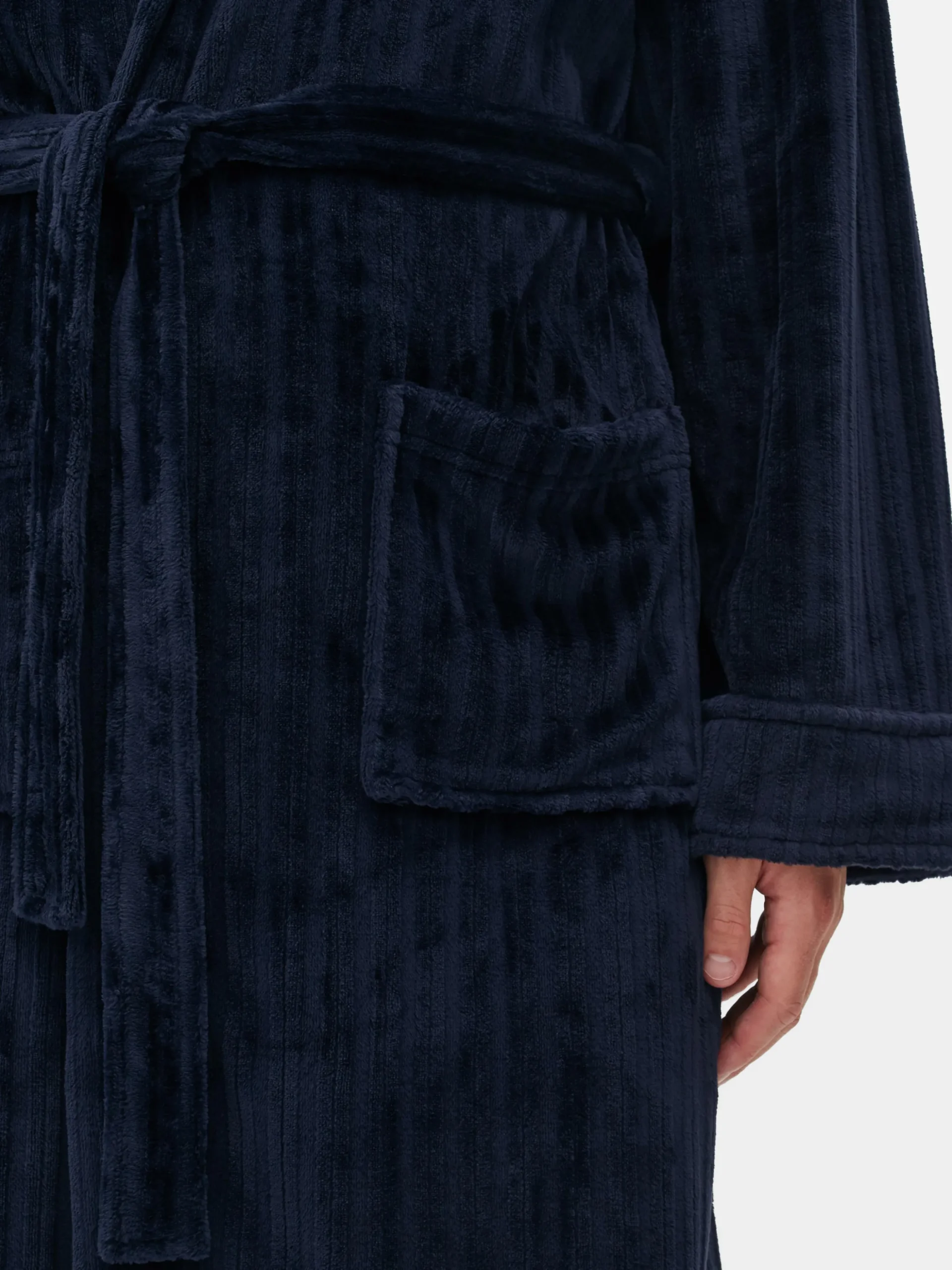 Bata Con Estampado Devoré A Rayas