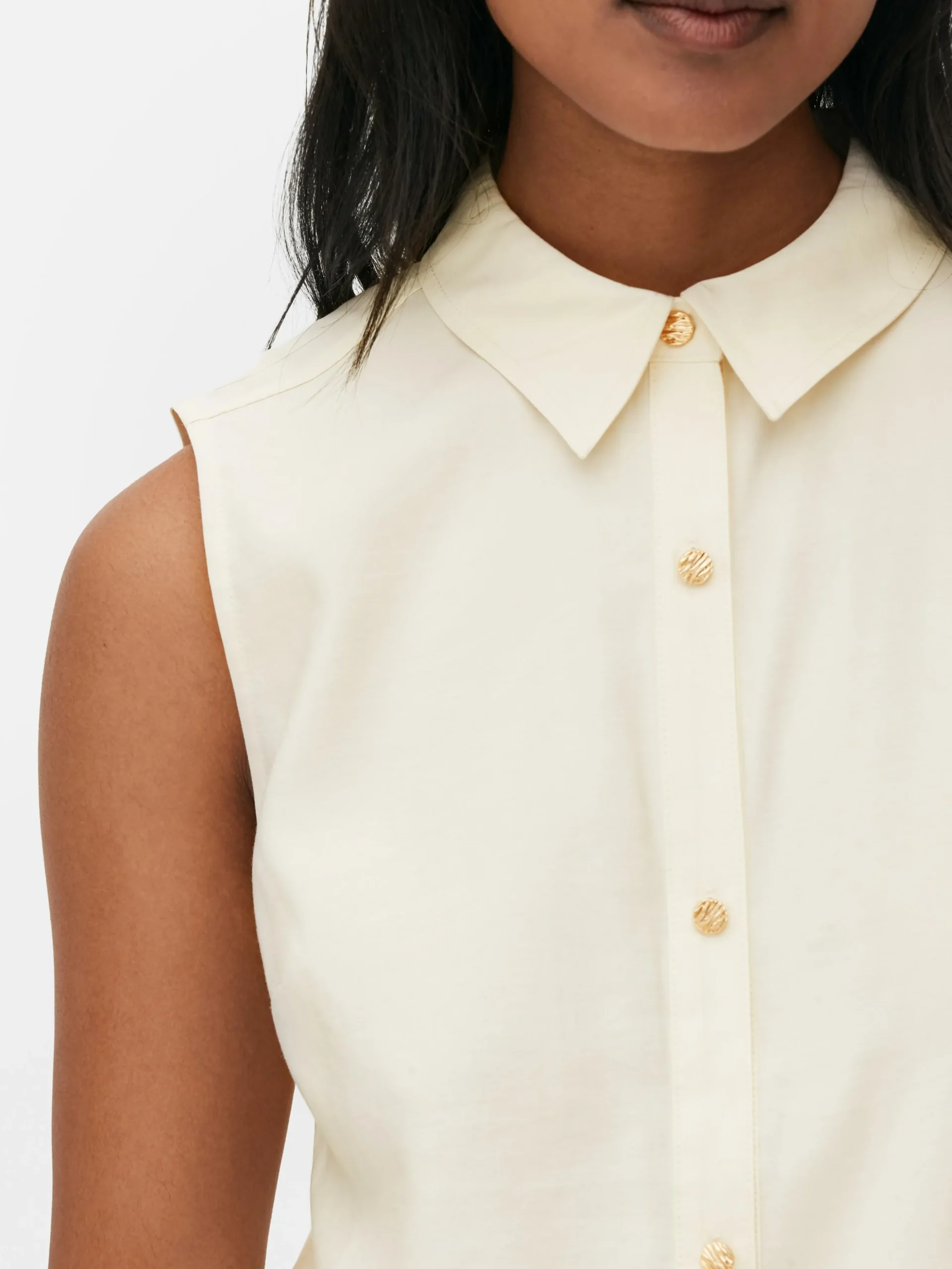 Blusa Sin Mangas Con Botones