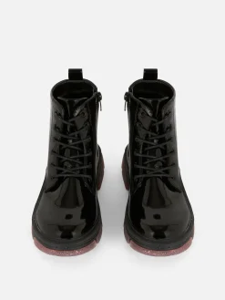 Botas De Charol Sintético Con Suela Brillante