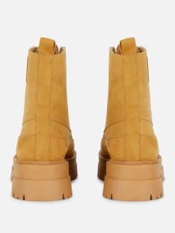 Botines Con Cordones Y Suela De Goma