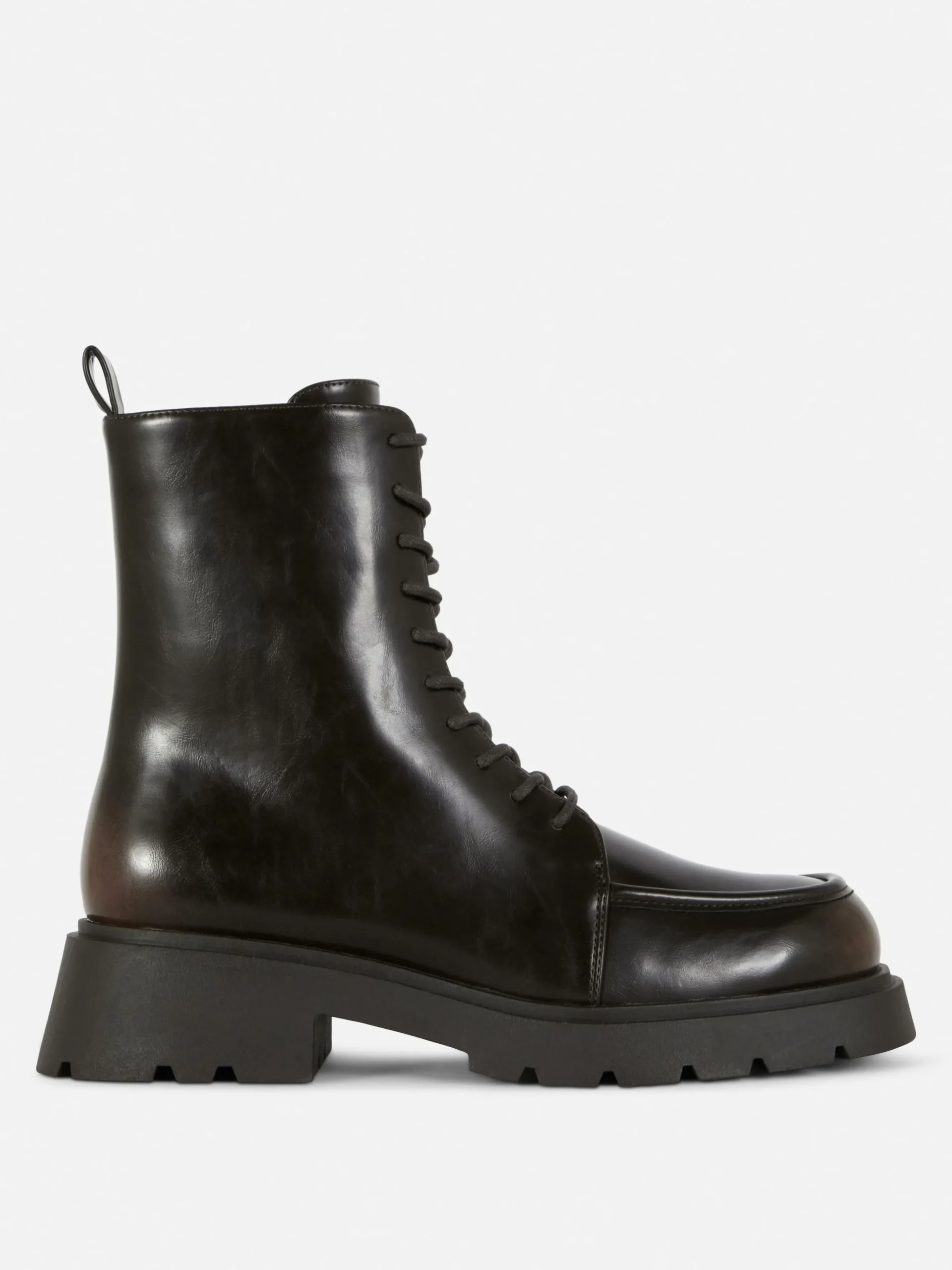 Botines Ribeteados Con Cordones