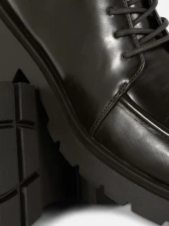 Botines Ribeteados Con Cordones