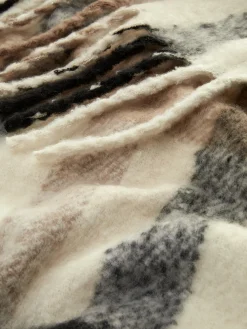 Bufanda Cepillada Con Borlas