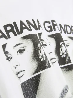 Camiseta Con Estampado Gráfico De Ariana Grande