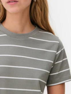 Camiseta De Cuello Redondo A Rayas