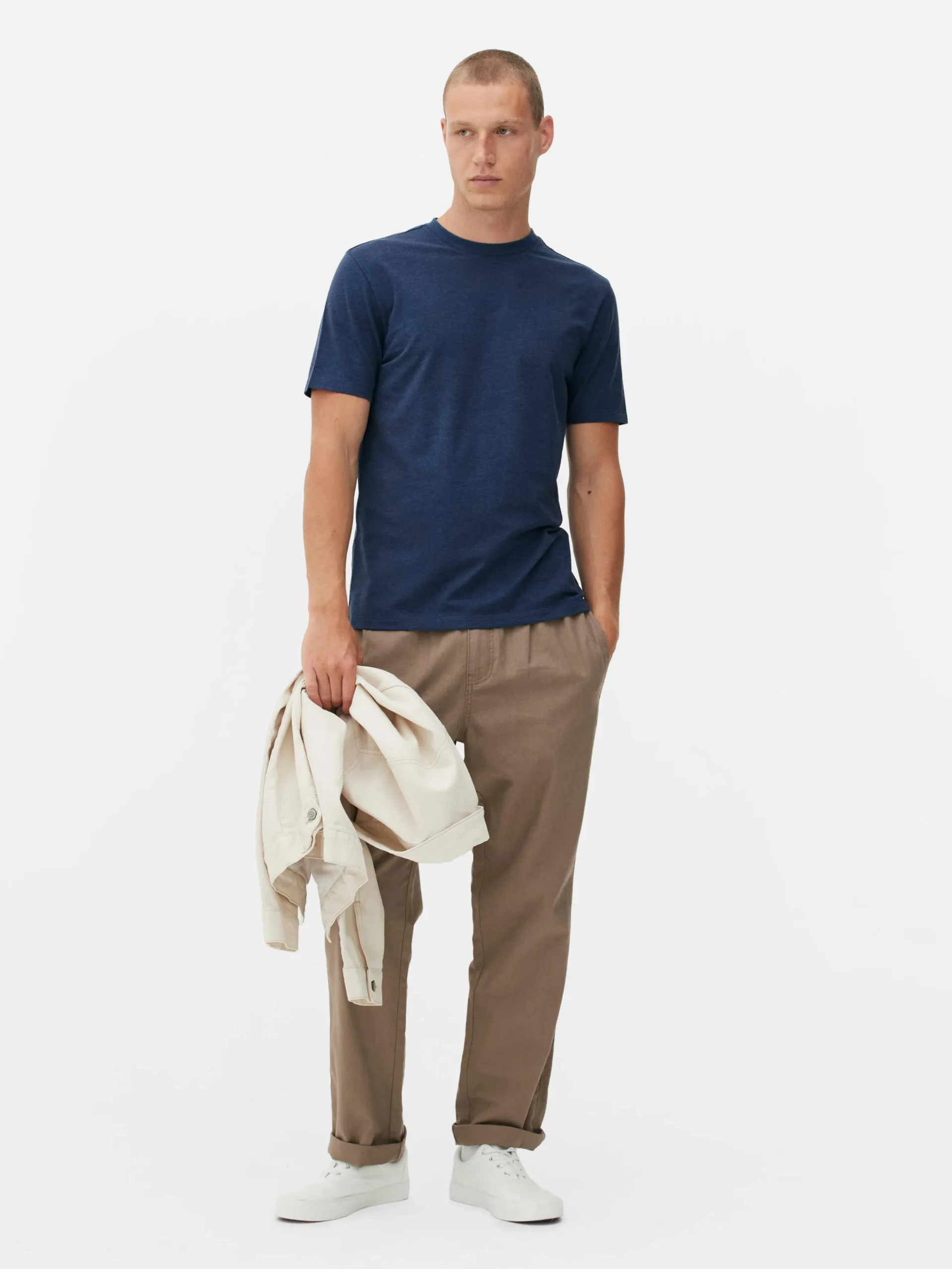 Camiseta De Manga Corta Y Corte Entallado