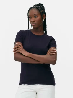 Camiseta Elástica Con Cuello Redondo