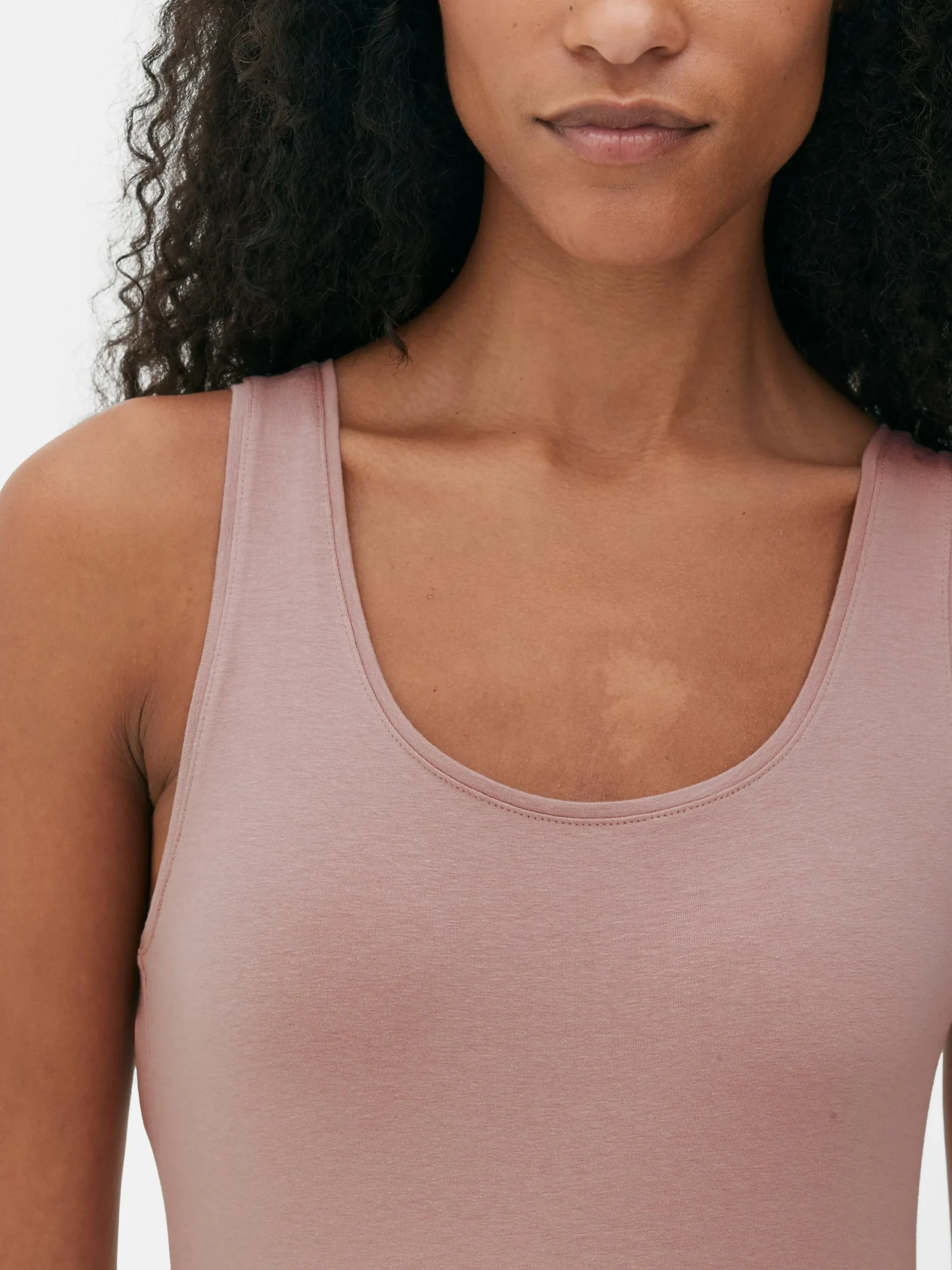 Camiseta Sin Mangas Básica Elástica