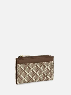 Cartera Con Cremallera Y Monograma