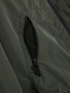 Chaqueta Cortavientos Con Capucha