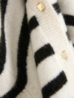 Cárdigan De Punto Con Botones