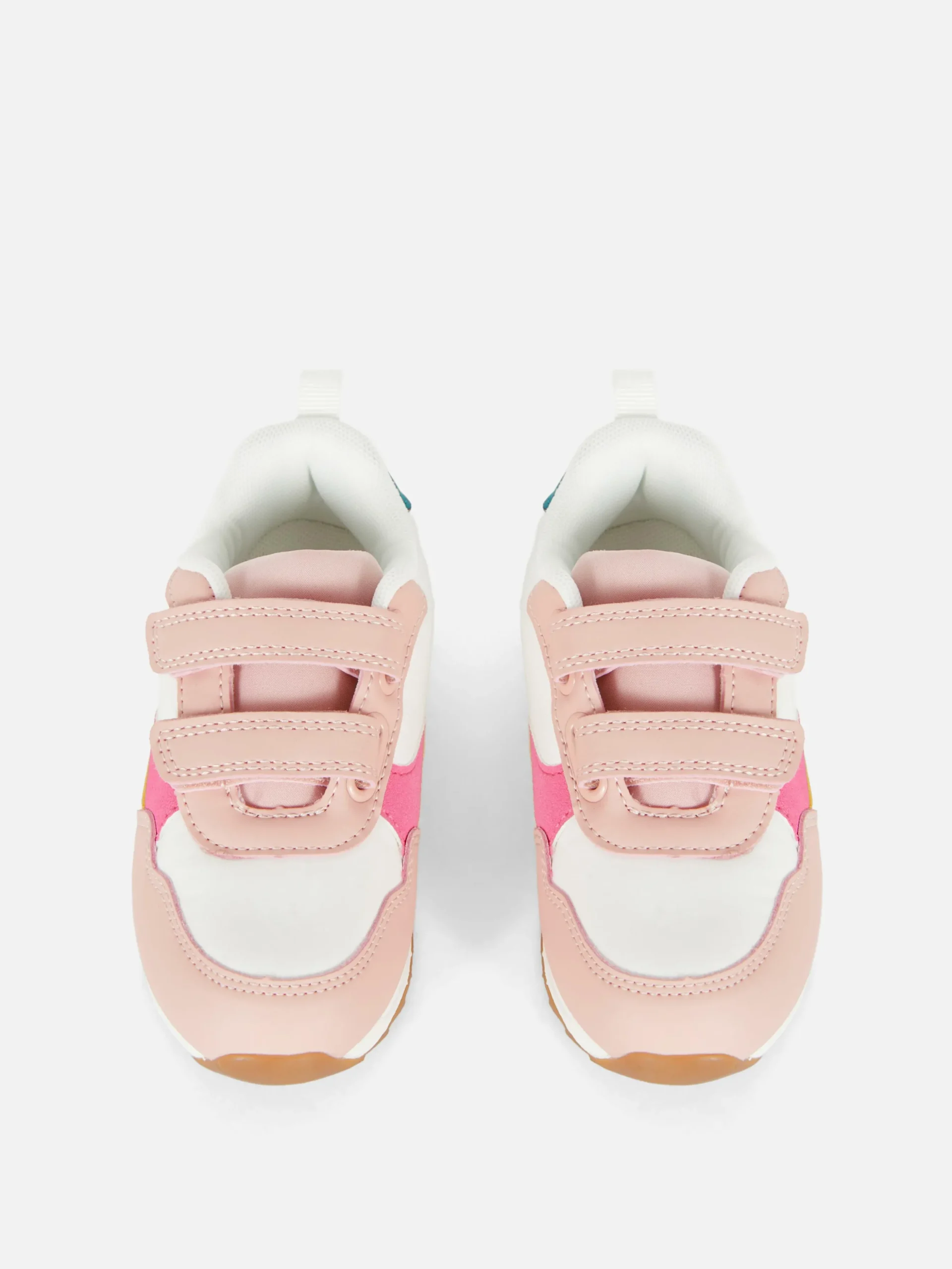 Deportivas Con Paneles De Estilo Retro