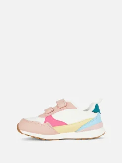 Deportivas Con Paneles De Estilo Retro