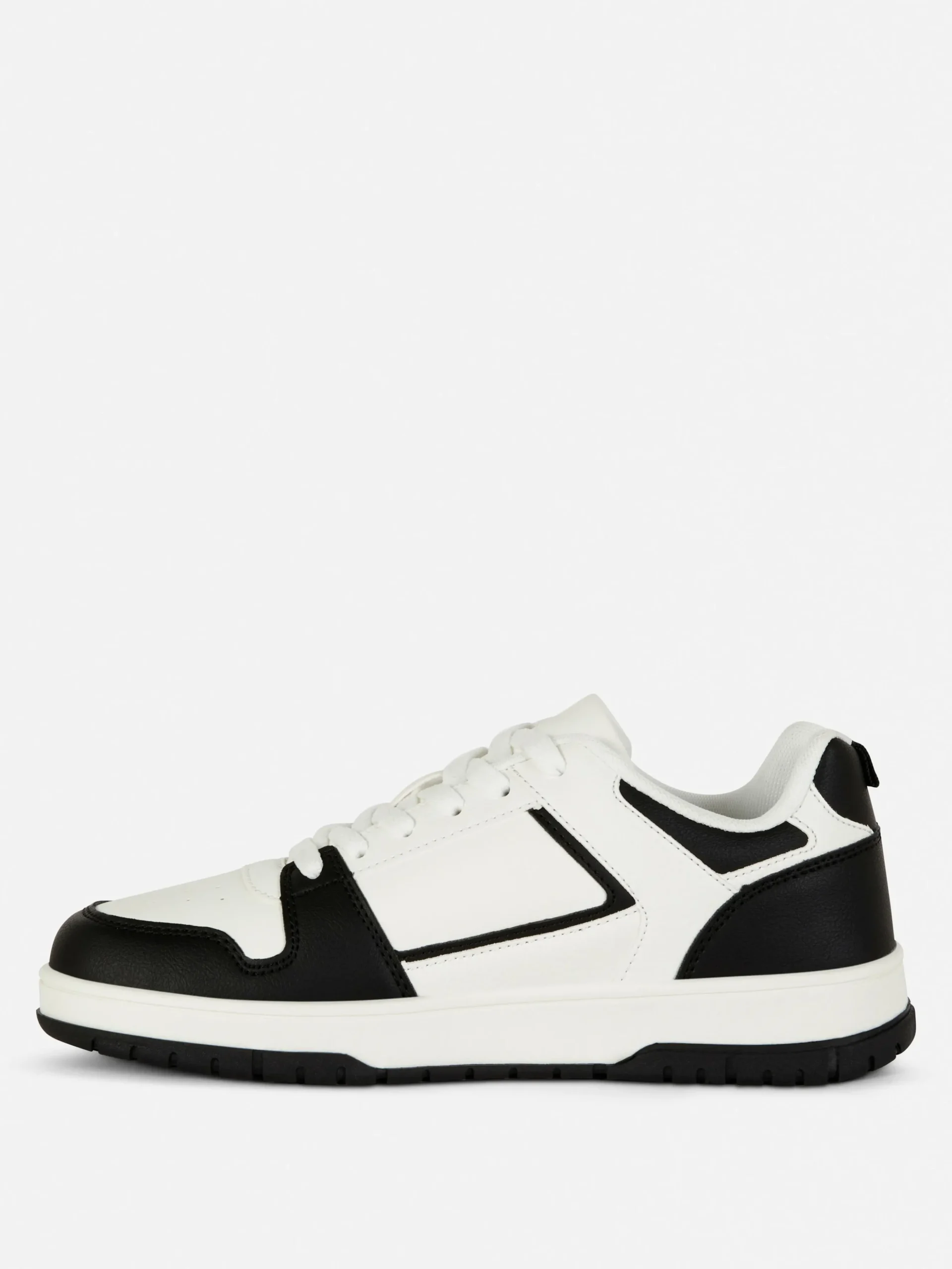 Deportivas De Caña Baja Con Paneles