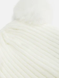 Gorro De Punto Con Pompón