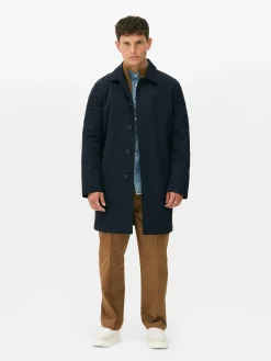 Impermeable Largo Con Botonadura Sencilla