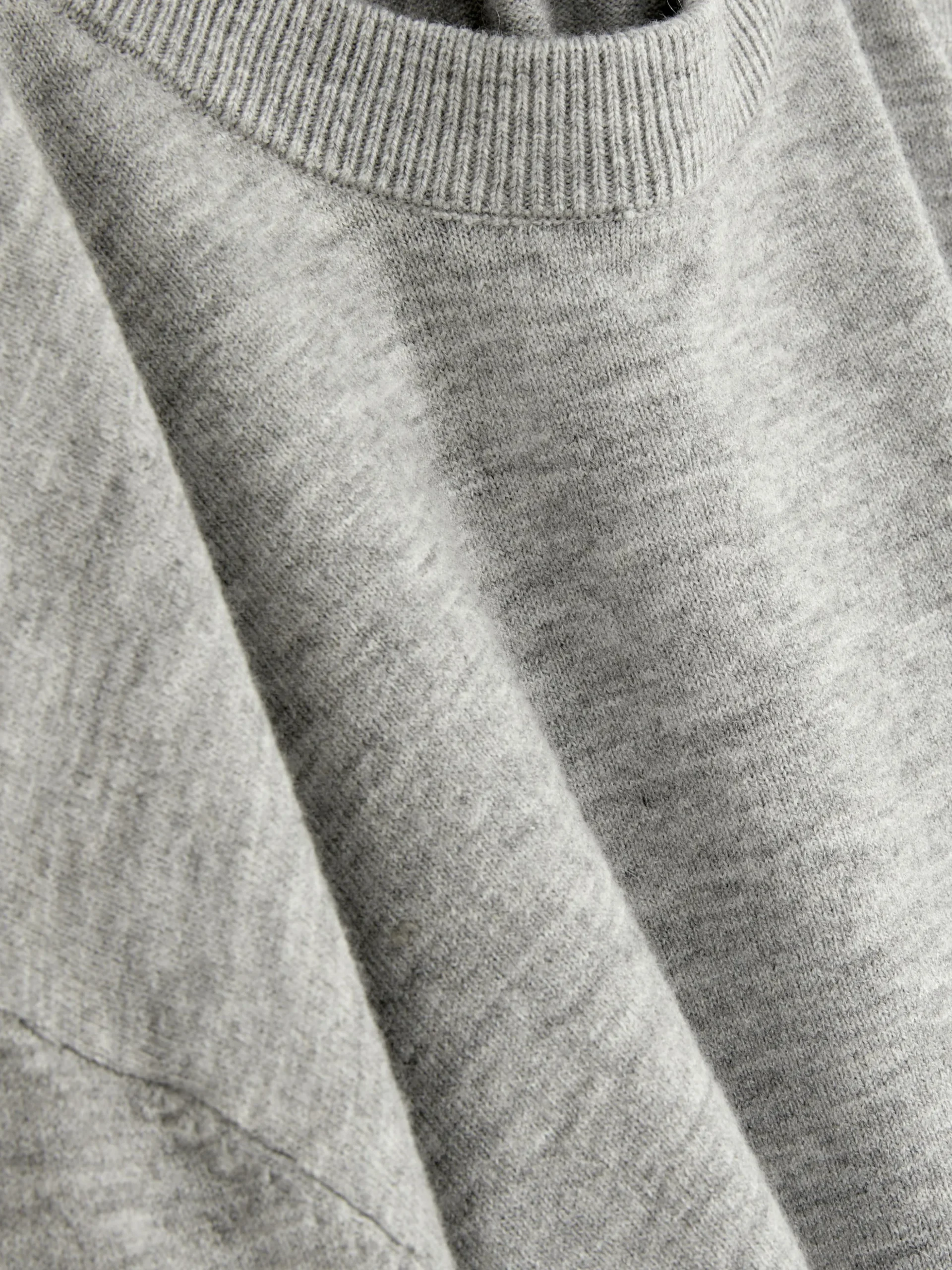 Jersey De Punto Fino Y Cuello Redondo