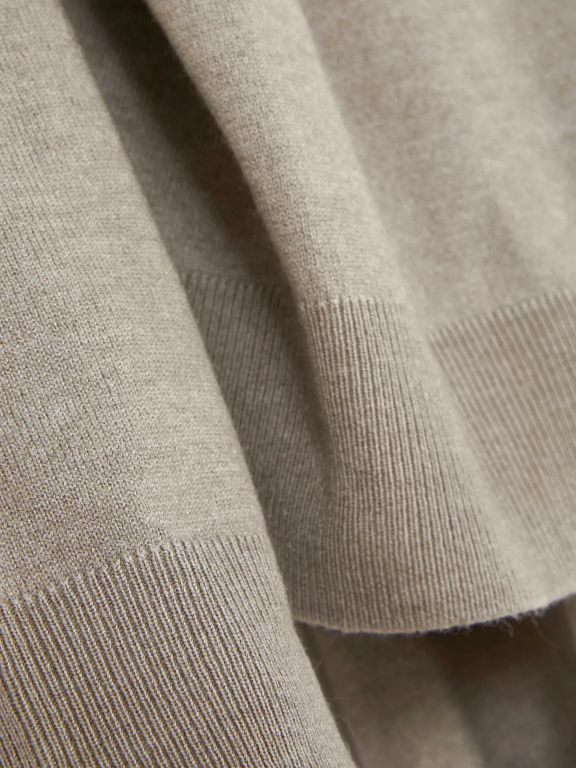 Jersey De Punto Fino Y Cuello Redondo