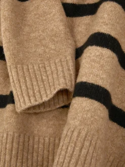 Jersey De Rayas Con Cuello Tipo Polo