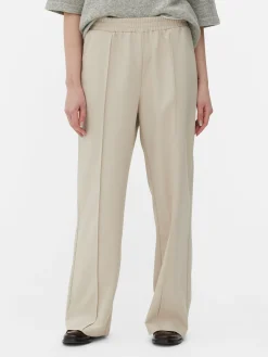 Joggers De Punto Con Costuras Decorativas