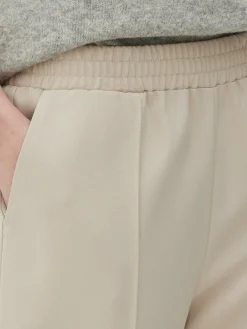 Joggers De Punto Con Costuras Decorativas