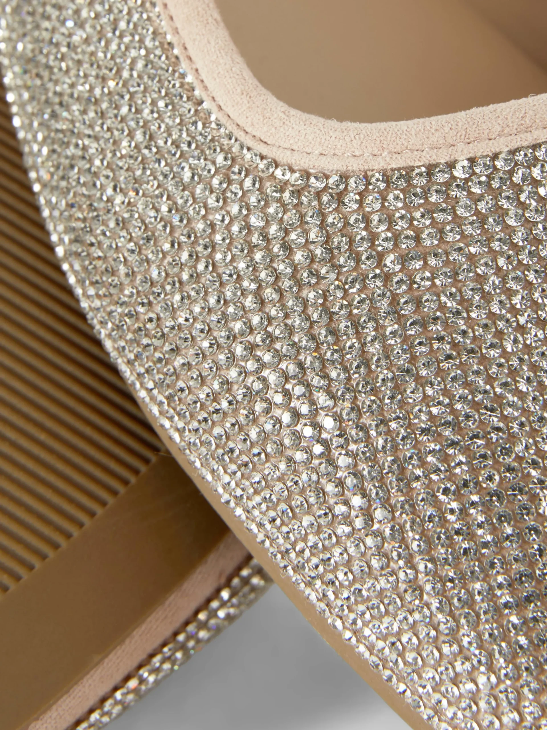 Manoletinas De Punta Cuadrada Con Tachuelas