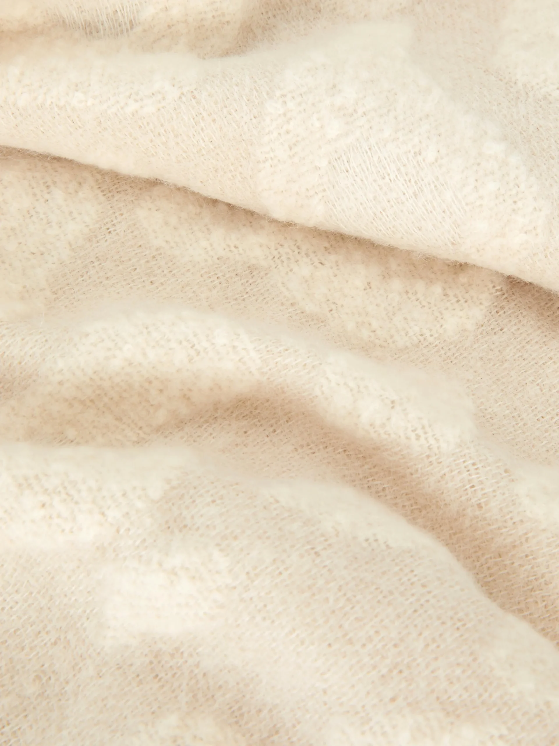 Manta Con Textura Cepillada Estampada