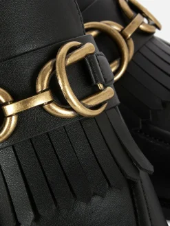 Mocasines Con Flecos Y Hebilla