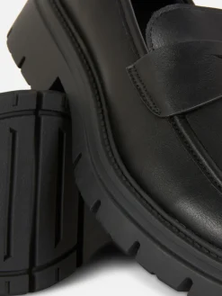 Mocasines De Piel Sintética Con Suela Gruesa