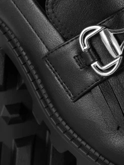 Mocasines Gruesos Con Flecos De Rita Ora