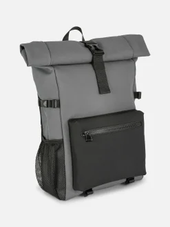 Mochila Con Solapa Enrollable Y Acabado De Goma