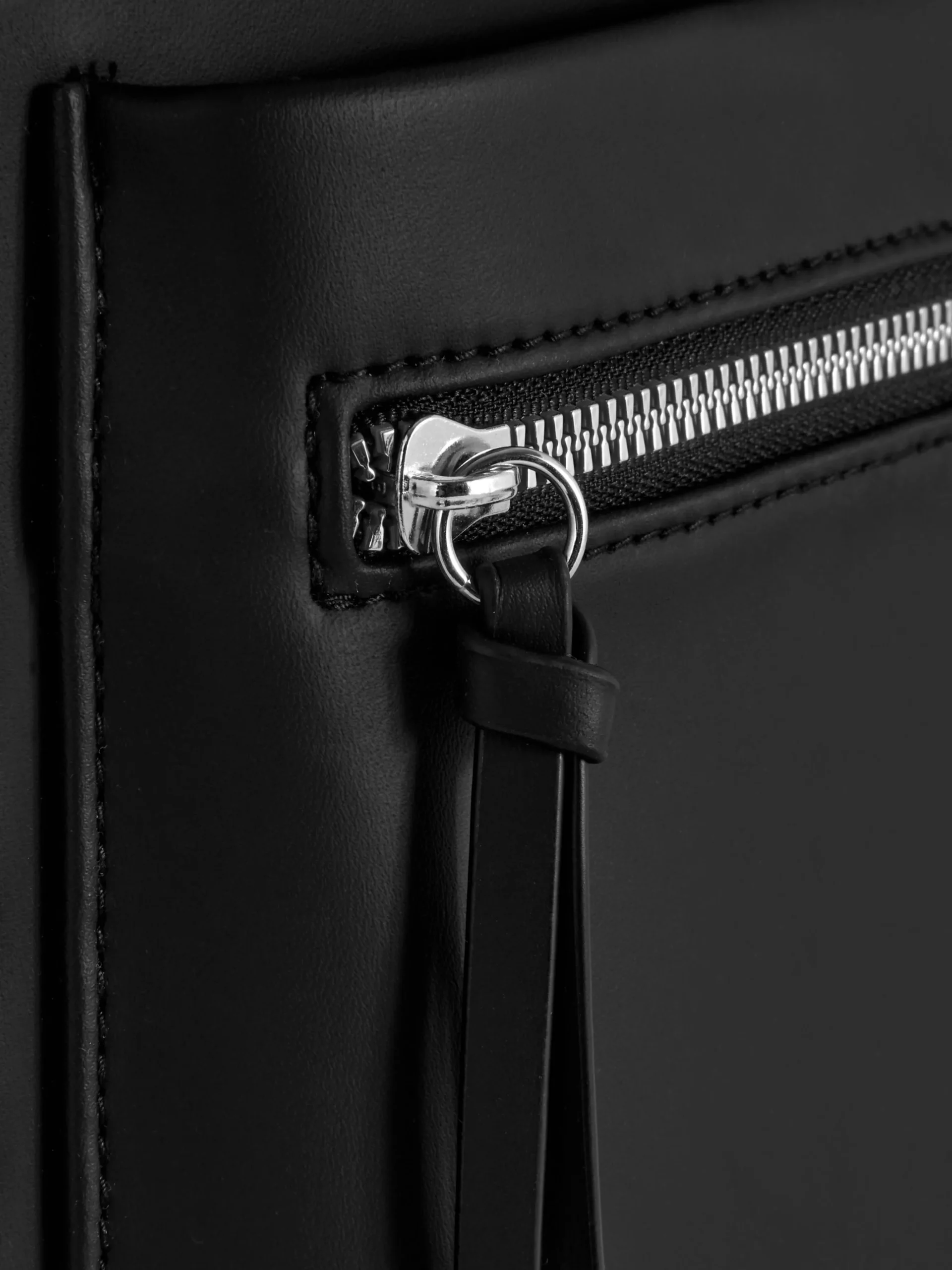 Mochila De Piel Sintética