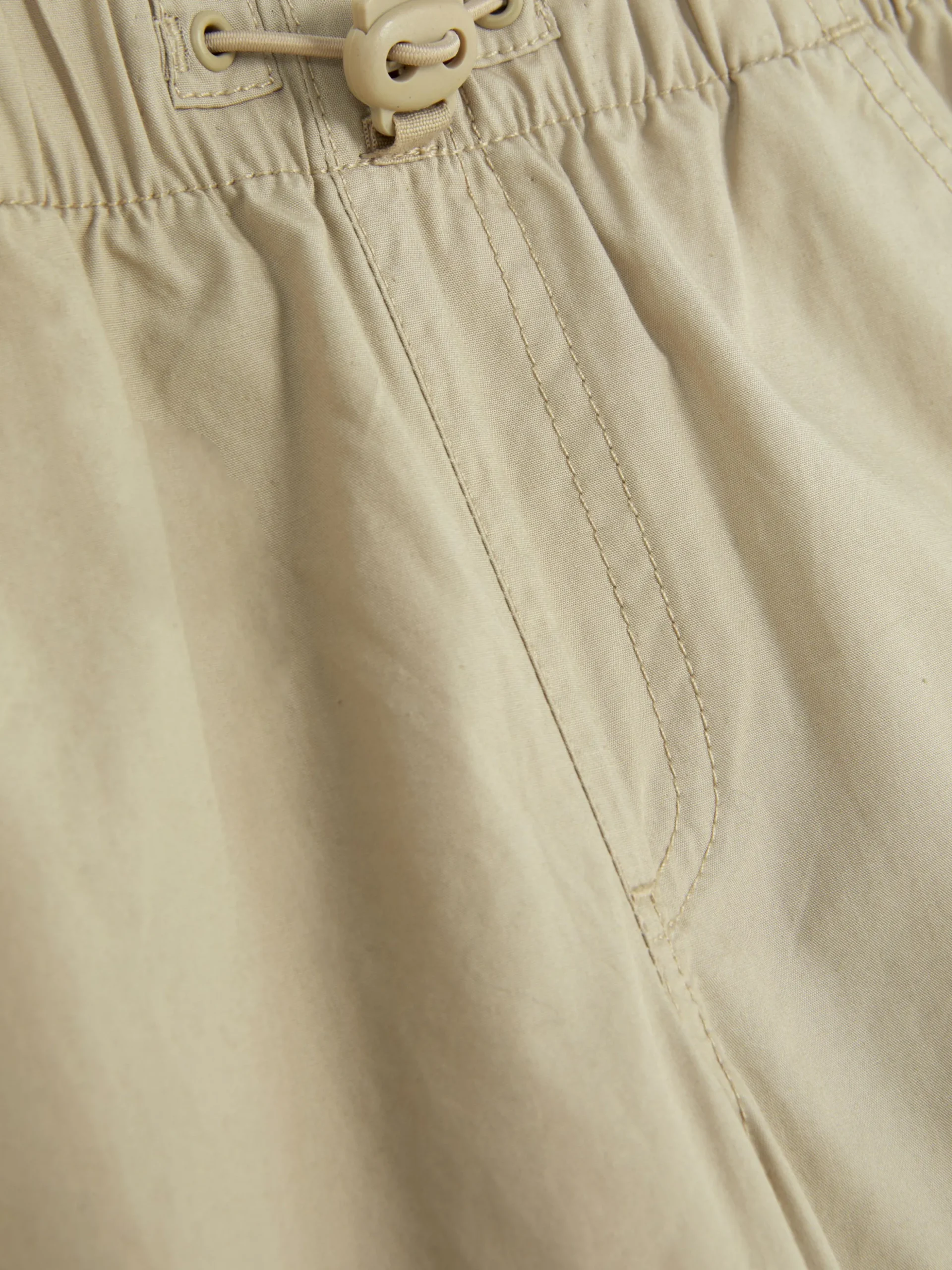 Pantalón Cargo Estilo Paracaídas