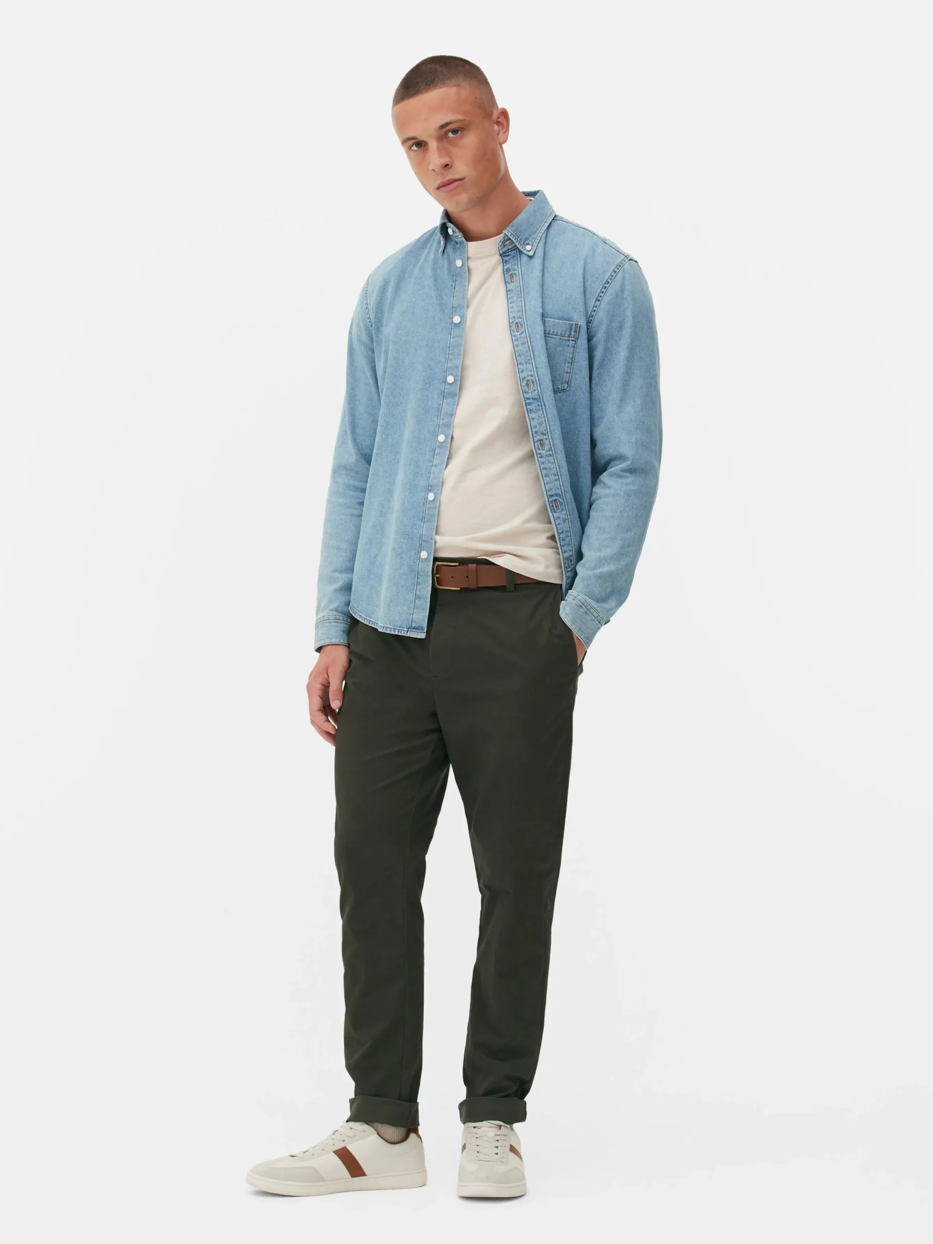 Pantalones Chinos Elásticos De Corte Entallado