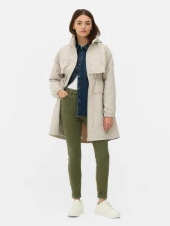 Parka Impermeable Con Cordón De Ajuste