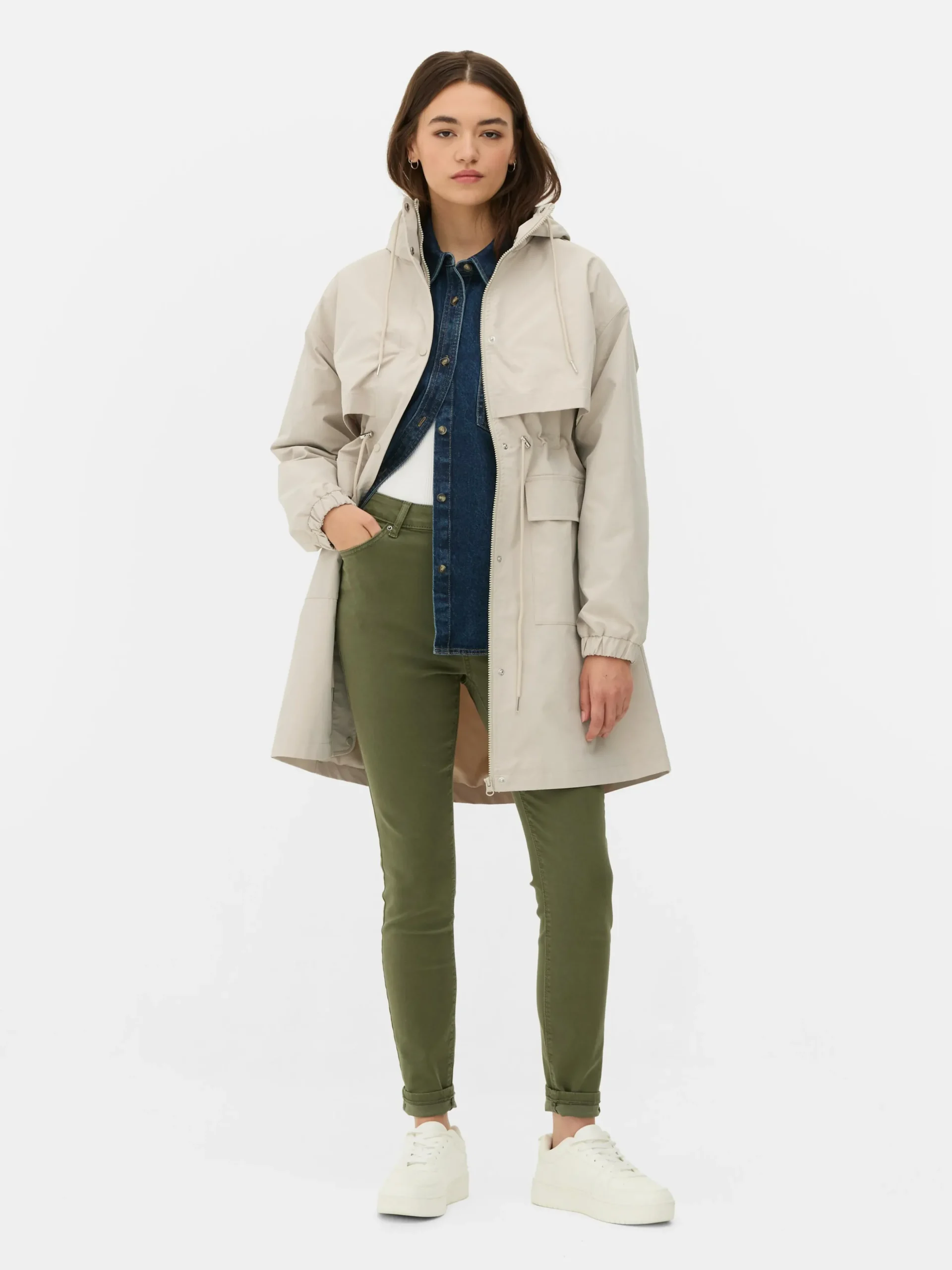 Parka Impermeable Con Cordón De Ajuste