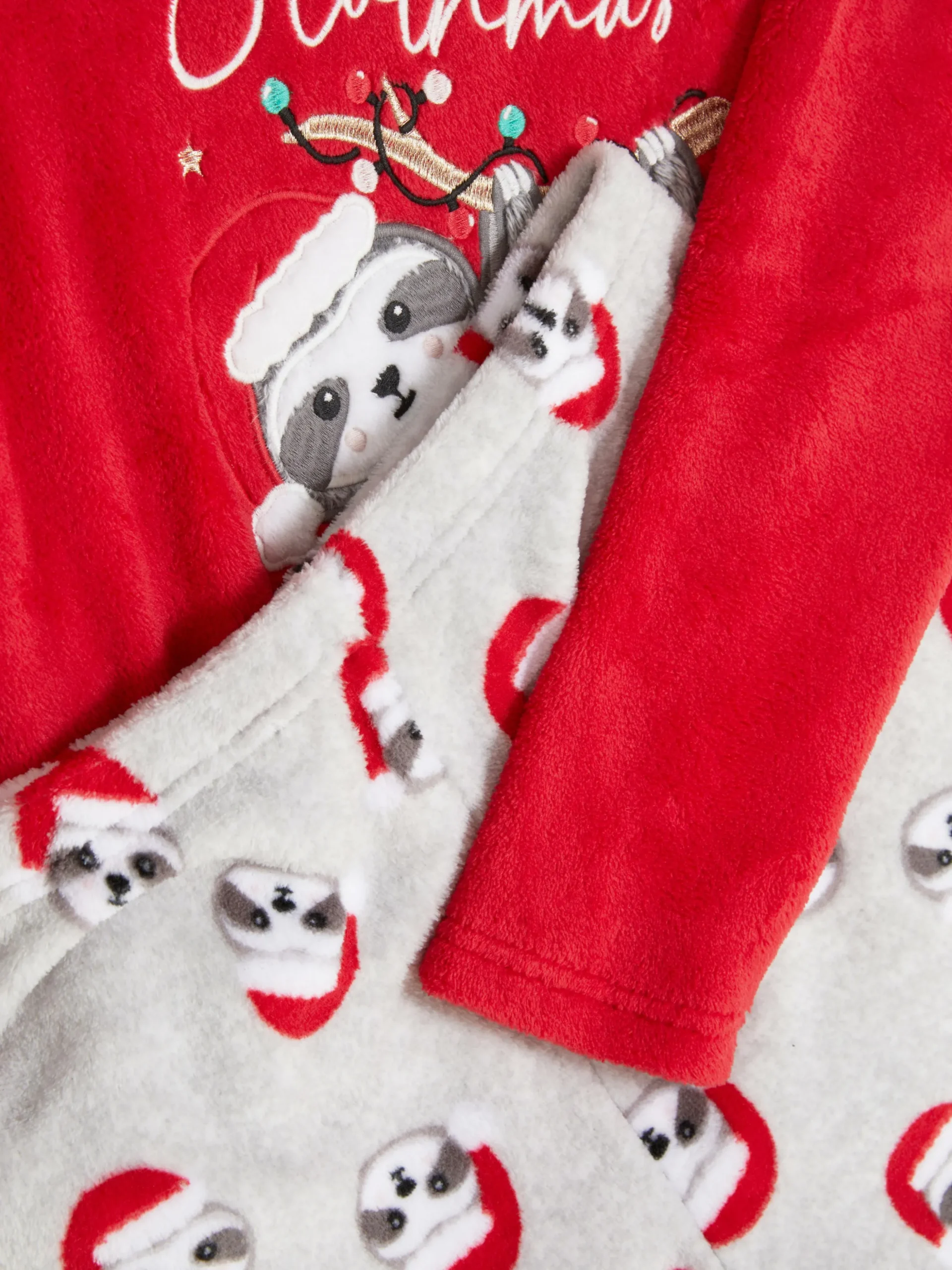 Pijama Polar Navideño Con Estampado De Perezoso
