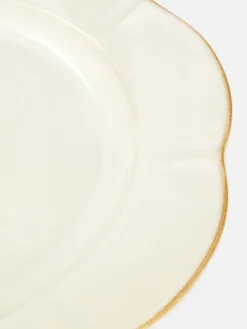 Plato Pequeño Con Borde En Forma De Pétalos