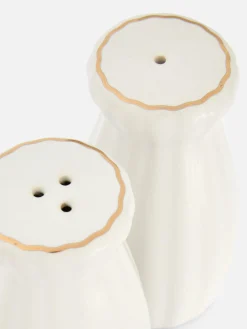 Salero Y Pimentero De Diseño Festoneado