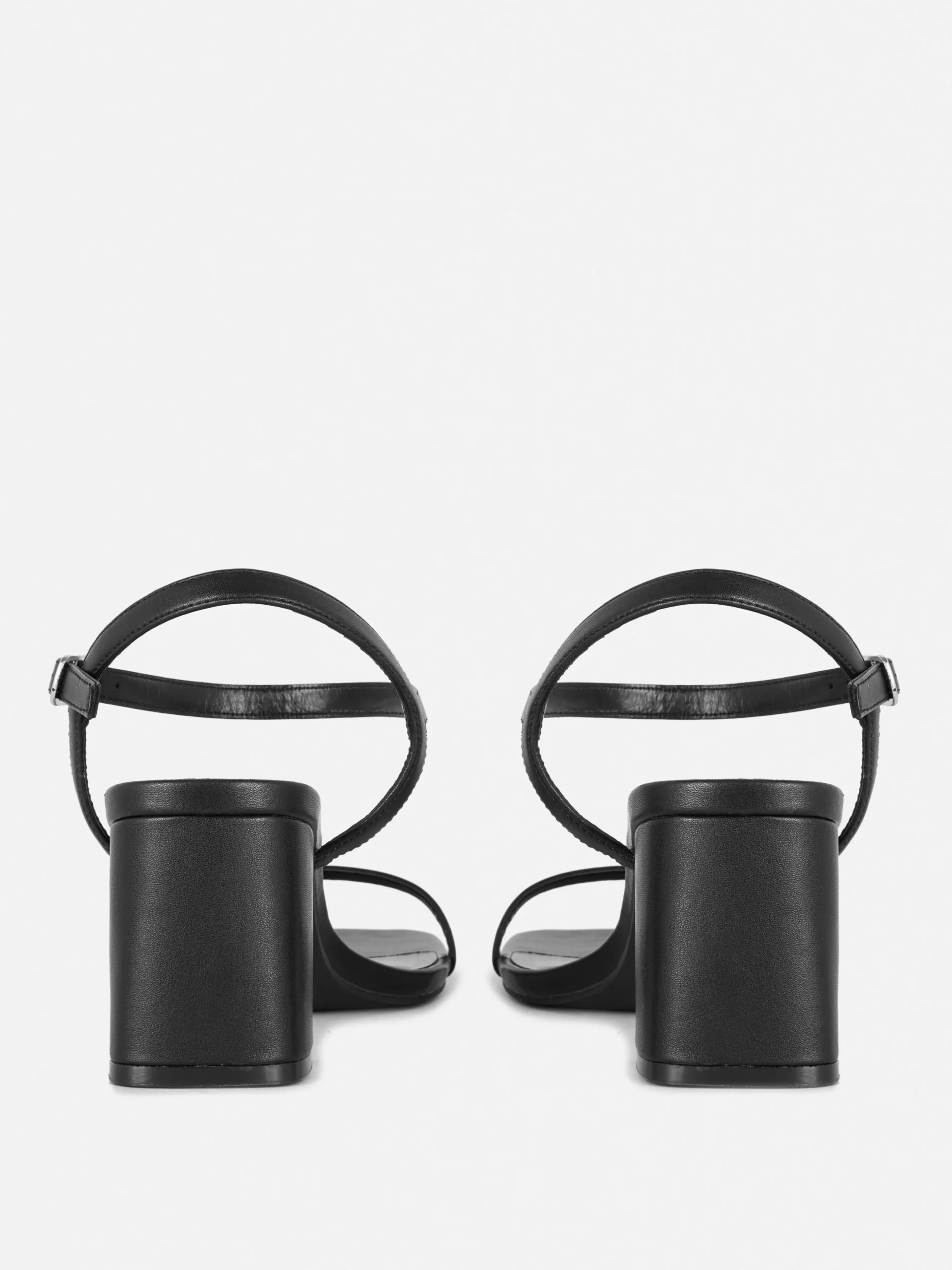 Sandalias De Tacón De Tiras