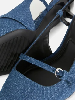 Sandalias Vaqueras Con Hebilla Y Tacón Chincheta