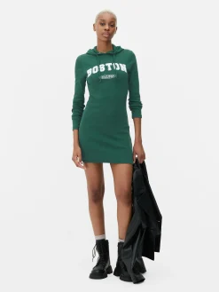 Vestido Corto Con Capucha