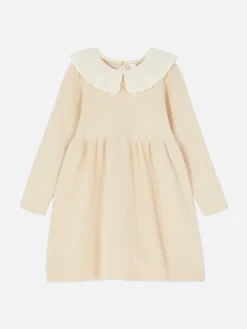 Vestido De Punto Con Cuello Bordado