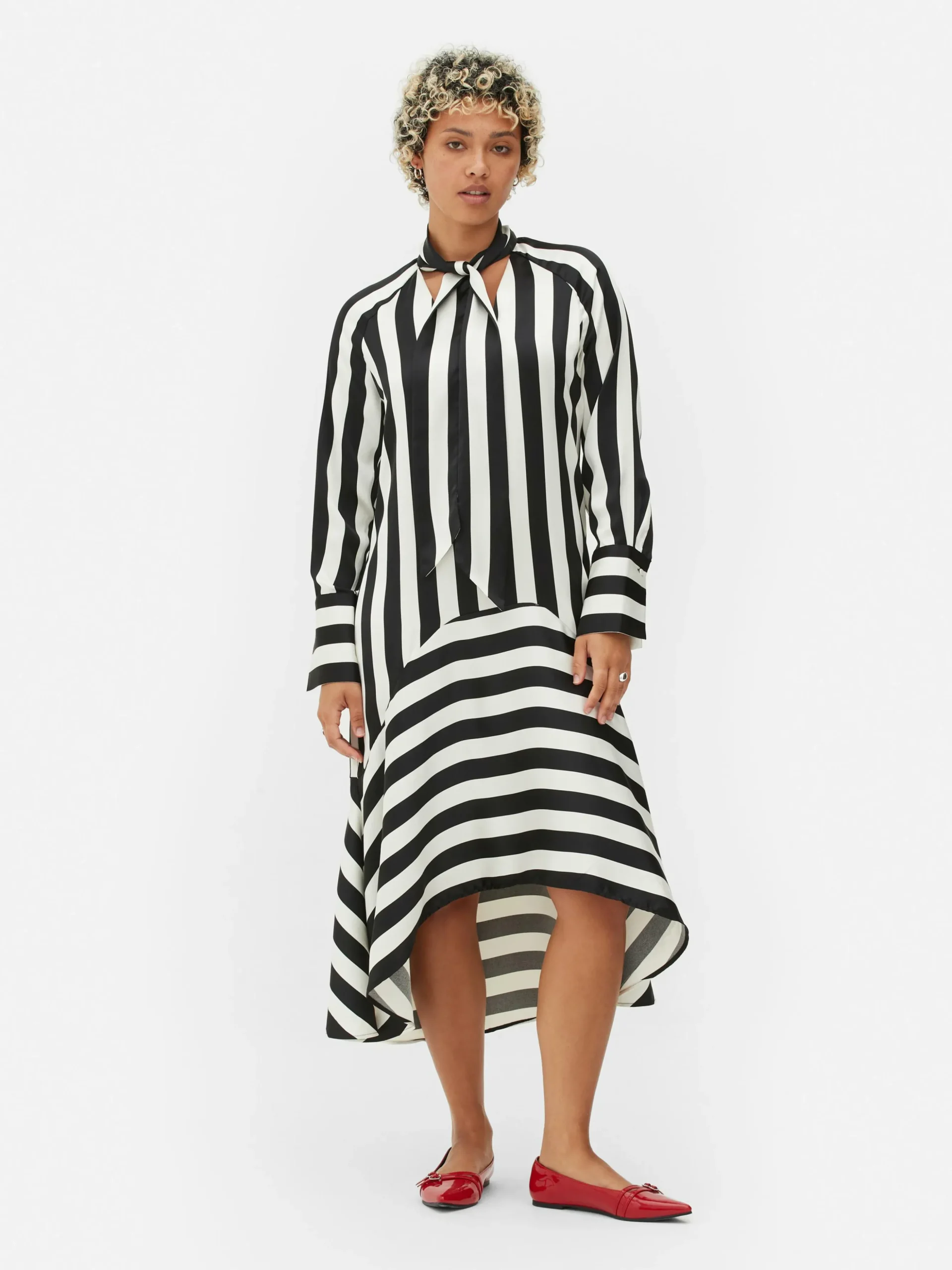 Vestido Midi A Rayas Beetlejuice X Colleen Atwood