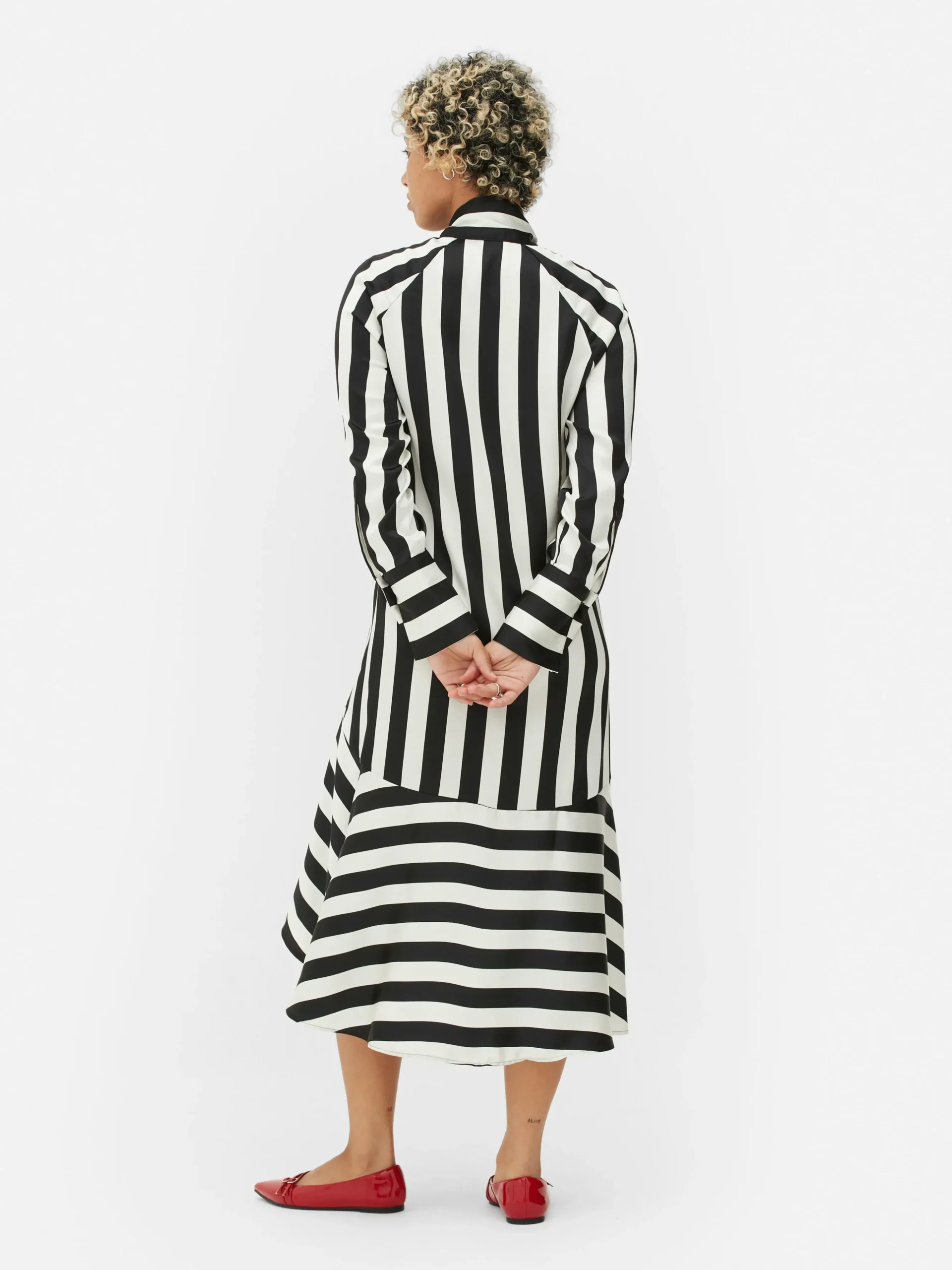 Vestido Midi A Rayas Beetlejuice X Colleen Atwood