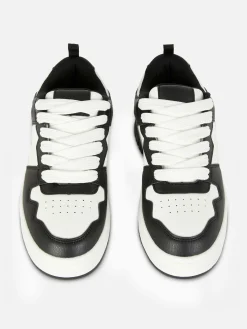 Zapatillas Con Cordones Y Paneles En Contraste